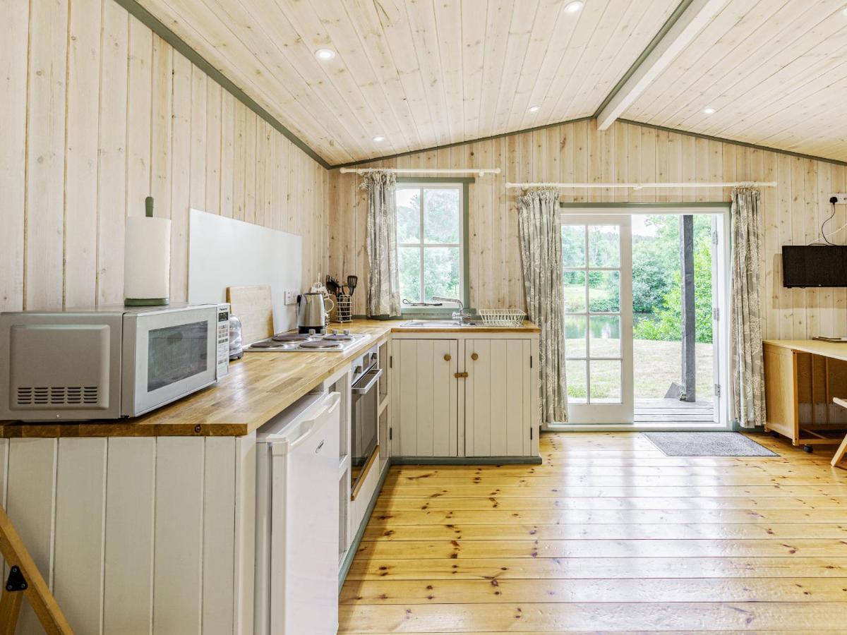 Lakeside Cabin Dunkeswell Exterior foto