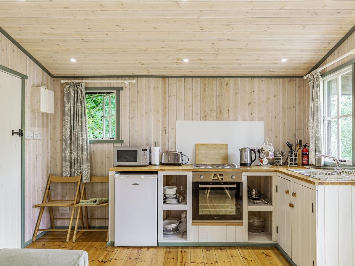 Lakeside Cabin Dunkeswell Exterior foto